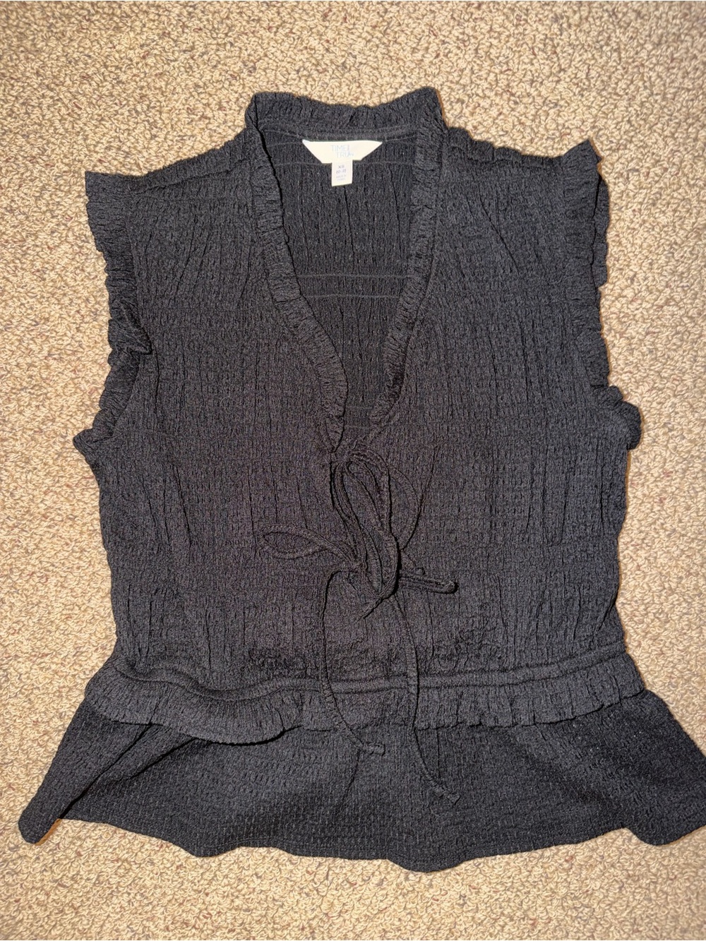 Time and Tru Black Textured Tie-Front Sleeveless Camisole
